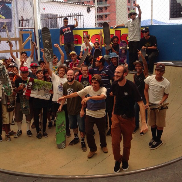 Element_BR's tweet image. #ELEMENTSKATESP na 1ª parada em GRU. Obrigado Natask8! Klaus Bohms desembarcou direto do aeroporto para somar!