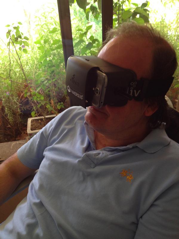 earriagada's tweet photo. Preparando conversación en @cnnchile con @paolaberlin, el jueves emprendimiento chileno y realidad 3D x #Inmersus http://t.co/6Iw1fe7B6C