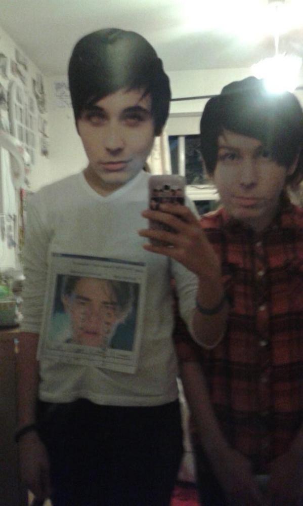 Tessr33's tweet image. @danisnotonfire and @AmazingPhil BOO