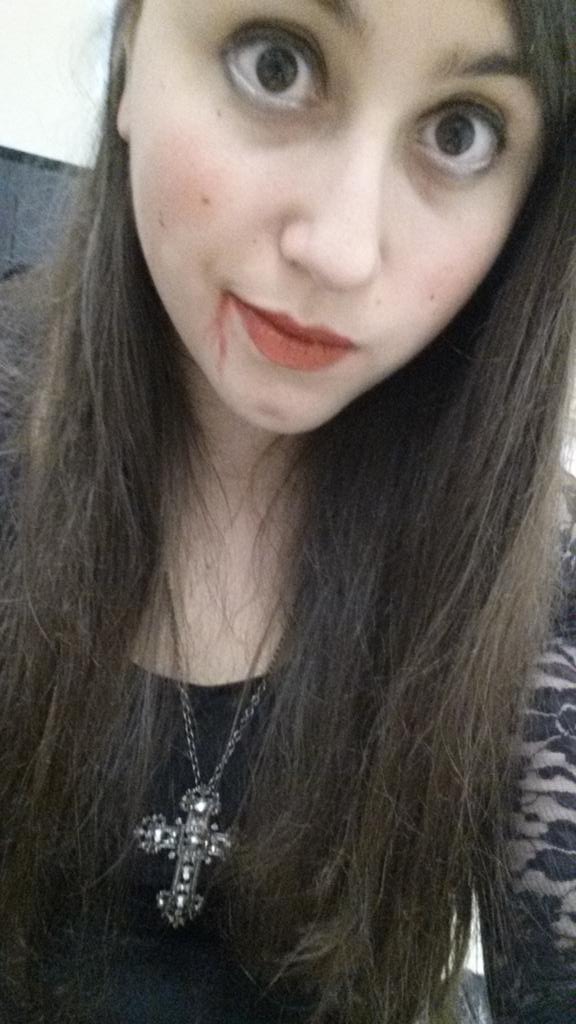 I Need To Suck Blood Tonight A L E S S I A on Twitter: "I vant to suck your blood http://t.co