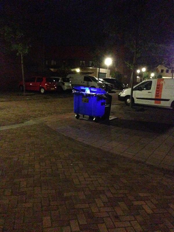 RemkovdBorght's tweet photo. Halloween in Vrijheidsakker Barendrecht! Whaaahahahahaa http://t.co/SESGXau61q