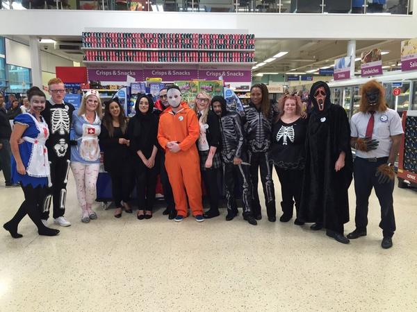 daniellep1209's tweet photo. @TescoAstonLane celebrating a spooky Halloween! 👻🎃👻🎃 @nick_raban @m01vju @SAMuellWWFC @hannahalsaady @dmharm1974 http://t.co/eemjZplRB3