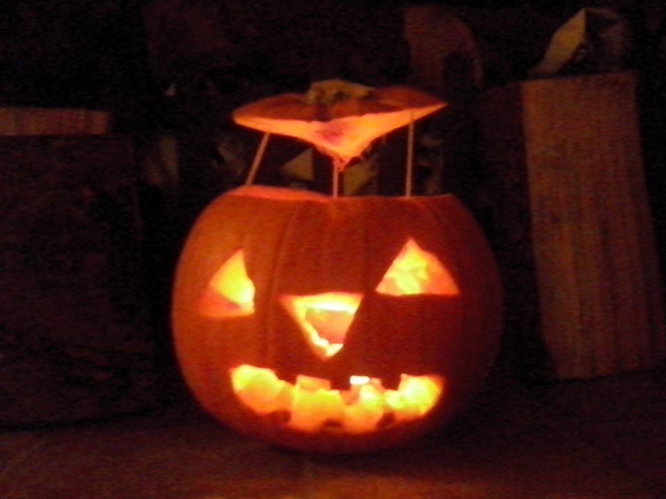 devealumara_'s tweet photo. “@WitchesGalore: Happy Halloween Everyone!! http://t.co/gsRdgtCmbJ”