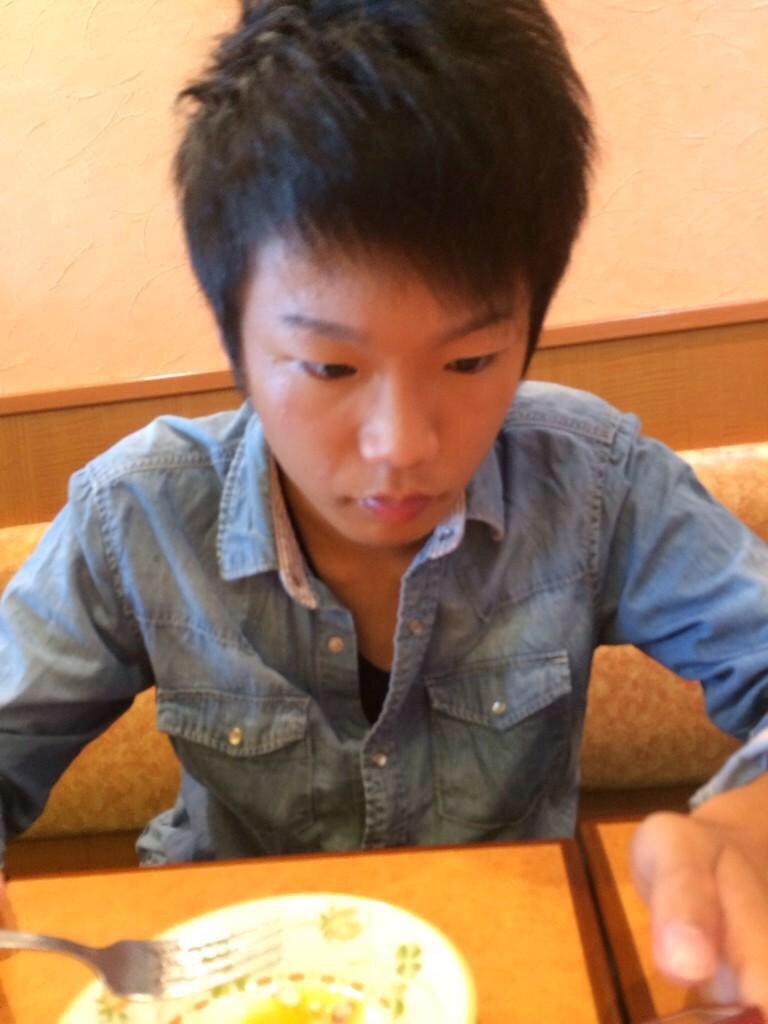 kakakakazushi's tweet photo. だいすけ試験がんばれや！
お前ならうかるやろ！(*^_^*)笑 http://t.co/J7NNeQ3TUz