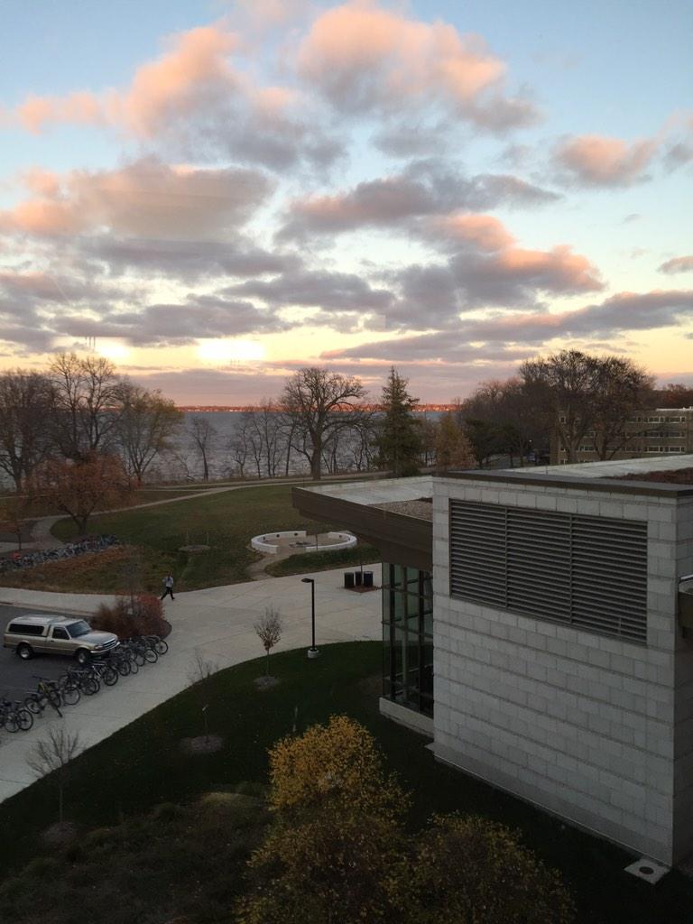 tburke125's tweet photo. @uwaos100_2014 altocumulus clouds just outside Dejope today, #AnBur http://t.co/izYE9fZkhE