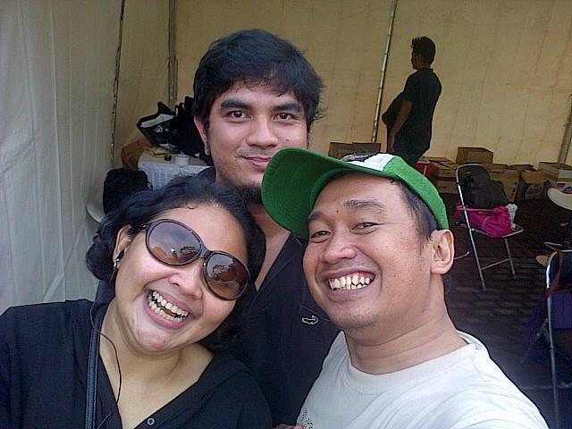dewiambar tweet media