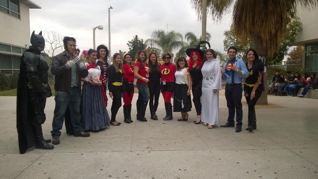 1ELARA's tweet photo. Halloween 2014 http://t.co/4rvSJD9CXb