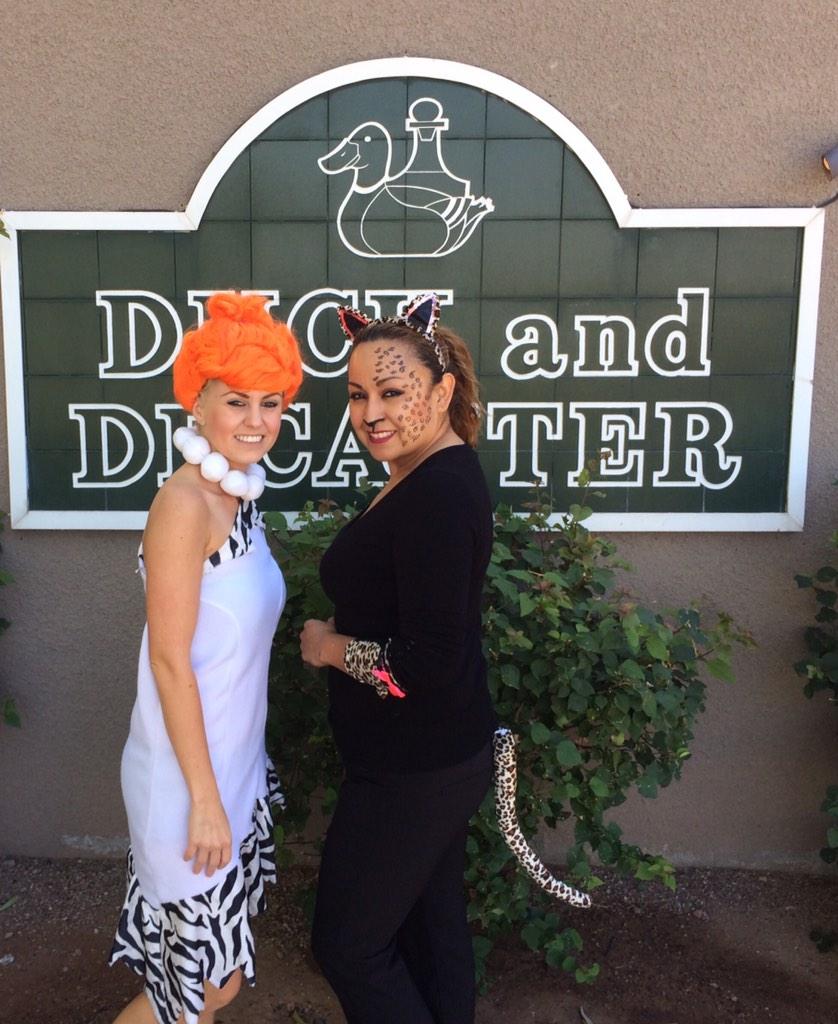 DuckandDecanter's tweet photo. Happy Halloween!! http://t.co/bSbYTQWnWI