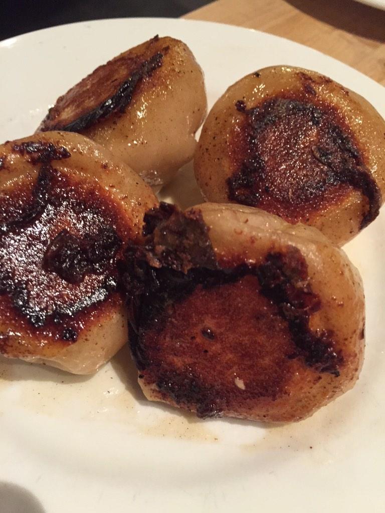 davidchang's tweet photo. A very tasty but different kind of Shen jian bao in development from @momofuku noodle bar http://t.co/VelAba72PY