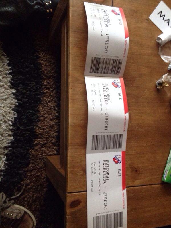 fcutrechtpics's tweet photo. Wij zijn erbij jij ook ? #utrpoat http://t.co/jjOjE8TLNk