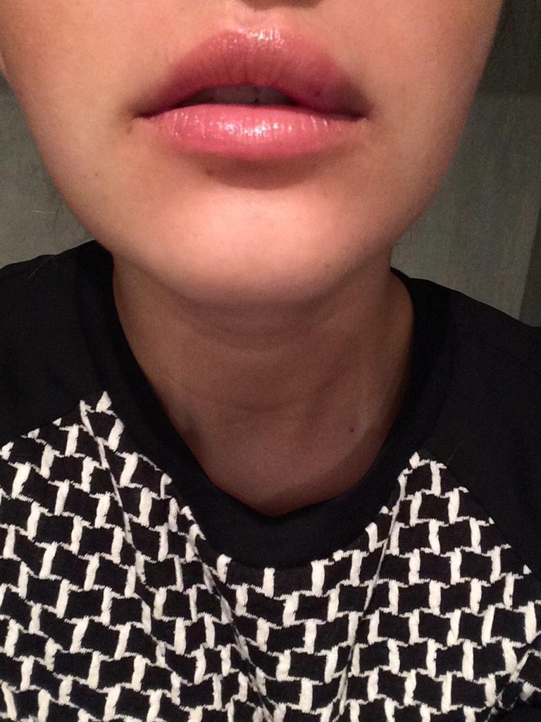 Van nature ben ik Halloween. Wie loopt er dan ook tegen een deur aan😅