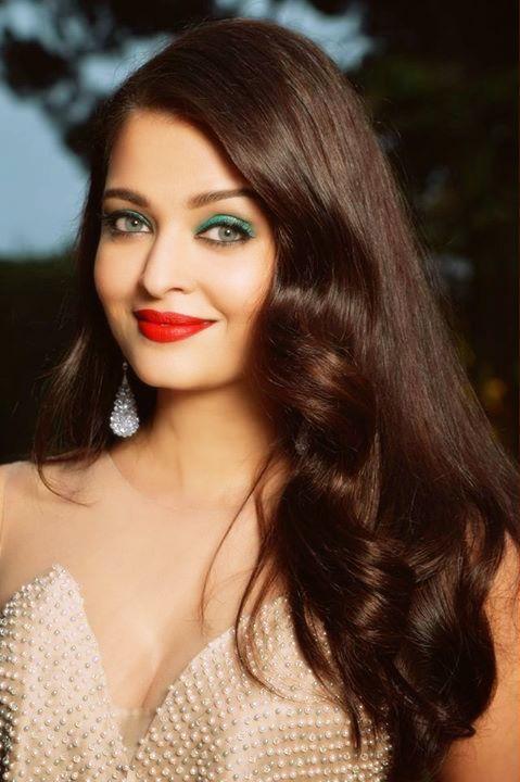 Happy bday 2 the "Most Beautiful Women in the World", the ultimate diva, the Godess of beauty, Aishwarya Rai Bachchan 
