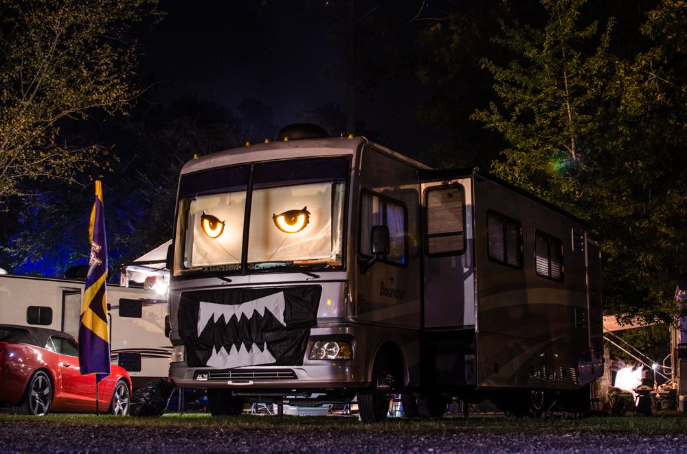 GoRVing's tweet photo. Happy Halloween! Is anyone getting AWAY for Halloween weekend? (Thanks to @JEatleyPhoto for the photo) http://t.co/HA4WrgkUhD