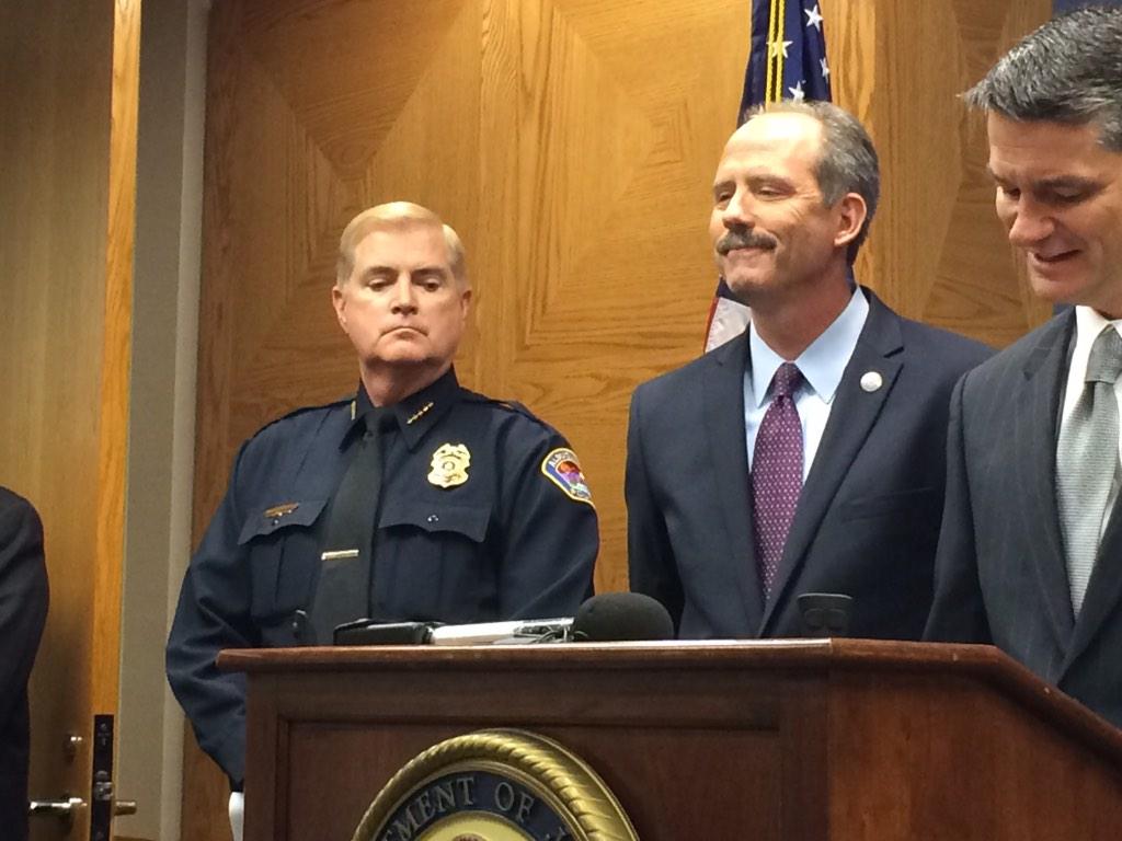 krqe's tweet photo. RT @ChrisMcKeeTV: Mayor Berry and Chief Eden http://t.co/p9Wg8XuK4Z http://t.co/dtoIyeVlEw #changingapd
