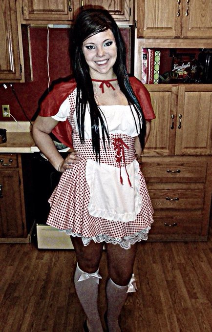#FlashbackFriday #friskyfriday Happy Halloween #teamnele @MissSocialNet 👻🎃 http://t.co/KQcqUd9DP4<a href="/tag/flashbackfriday"class="tags">#FlashbackFriday</a><a href="/tag/friskyfriday"class="tags">#friskyfriday</a><a href="/tag/teamnele"class="tags"><span>#teamnele</span></a>
