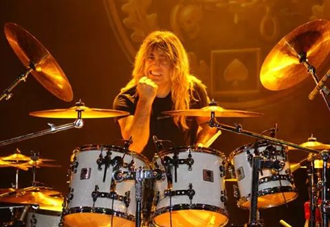 Happy birthday Micael Kiriakos Delaoglou "Mikkey Dee"-Motörhead,ex King Diamond.  