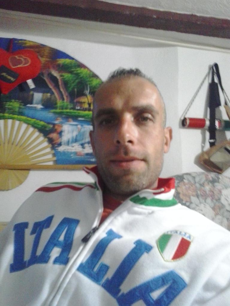 sebaratto13's tweet photo. Buona sera a tutti twittini http://t.co/6Fd9lCif51
