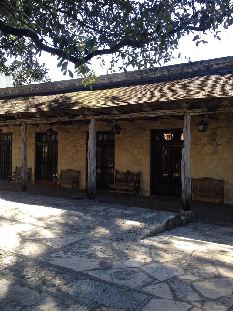 SOAMediaAddicts's tweet photo. #RememberTheAlamo #AddictsInTexas @candacekellyto @Rockinlilone @SydneyAtreo http://t.co/7NUsAvidx3