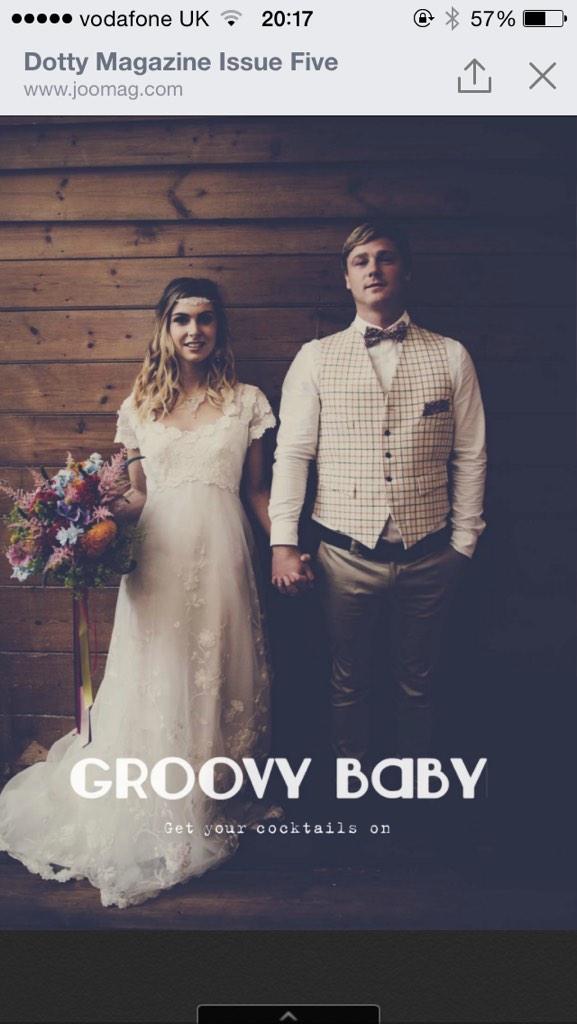 What happens when you work with @Christy_photog <a href="/AcaciaFloristry/">Acacia</a> <a href="/manorbarnwilts/">The Manor Estate</a> and a <a href="/charlie_brear/">CHARLIE BREAR</a> vintage dress?