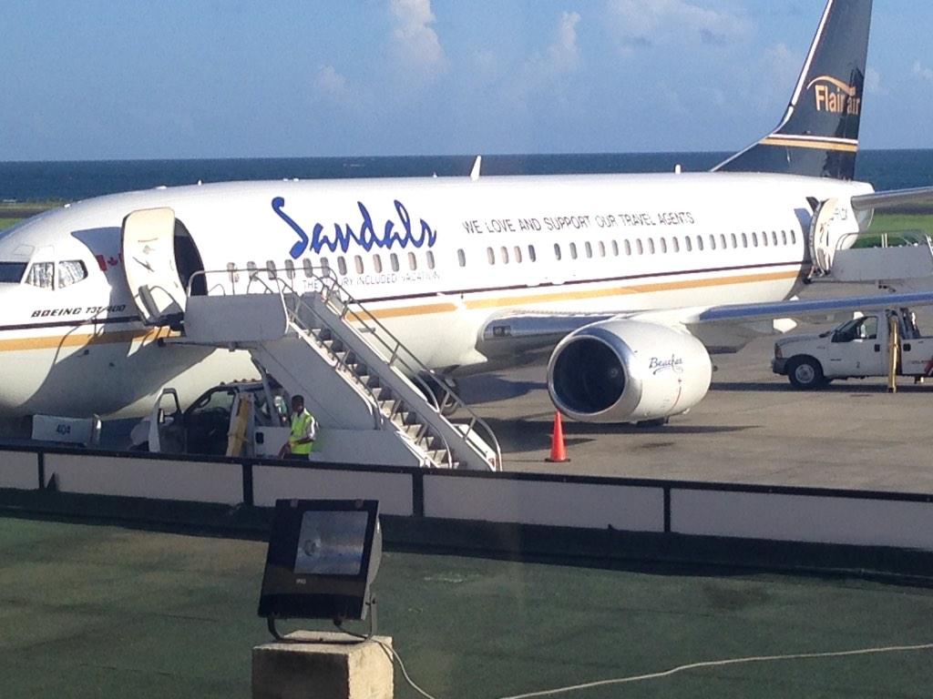 grahamsadv's tweet photo. Only way to Fly! @SandalsResorts @AdamStewart @garycsadler http://t.co/1FwSIo5dG6
