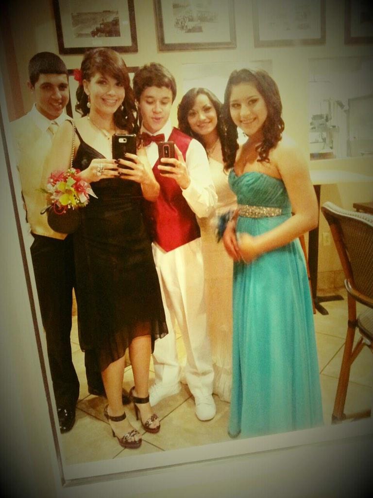 kayladeeznutz's tweet image. #Flashbackfriday #prom2012