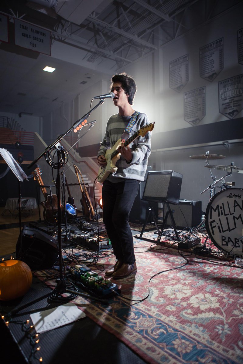 NathanArmstrong's tweet image. Houston High School Homecoming 2014

Photos: @TimGSimpson