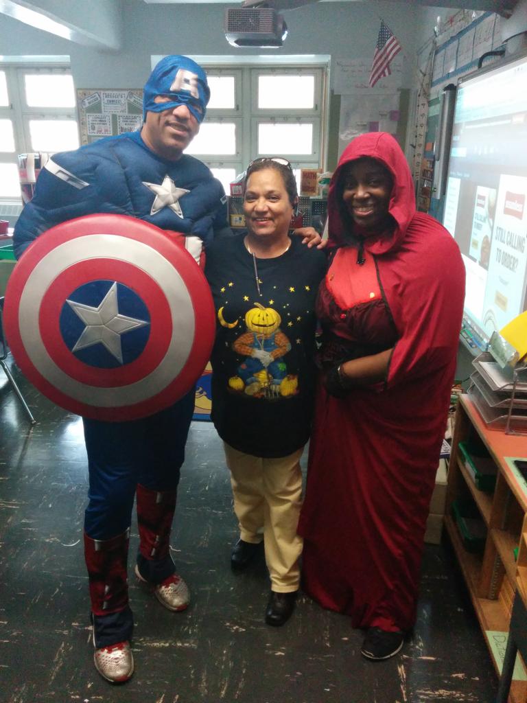 lamissy1's tweet photo. #ps1xphh More Halloween fun!! http://t.co/VVW4sVZpTC