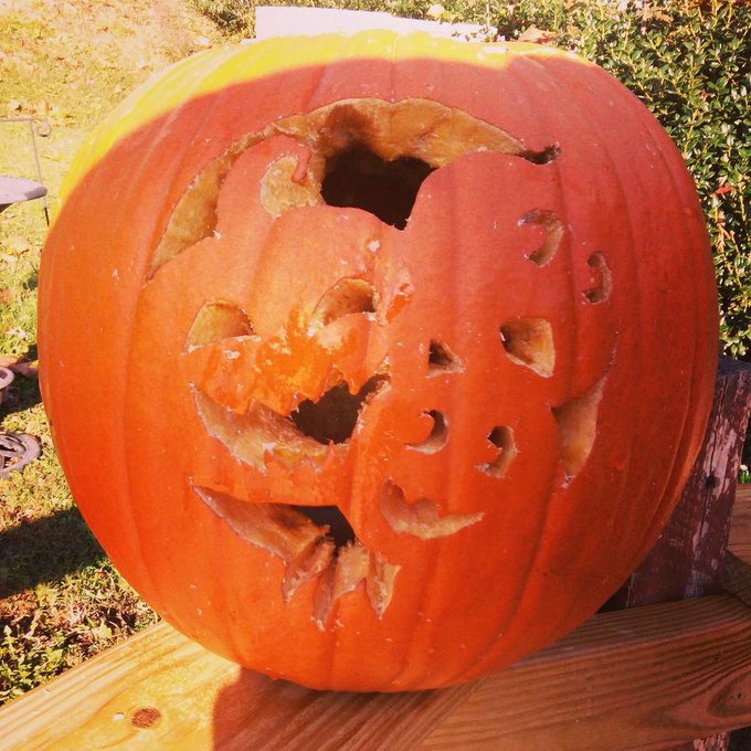 Happy Halloween Twitterverse!!! 🎃🎃🎃 http://t.co/oxlabV9zaK<a href="/tag/pitbullsandparolees"class="tags"><span>#pitbullsandparolees</span></a><a href="/tag/showusyourpits"class="tags"><span>#showusyourpits</span></a>