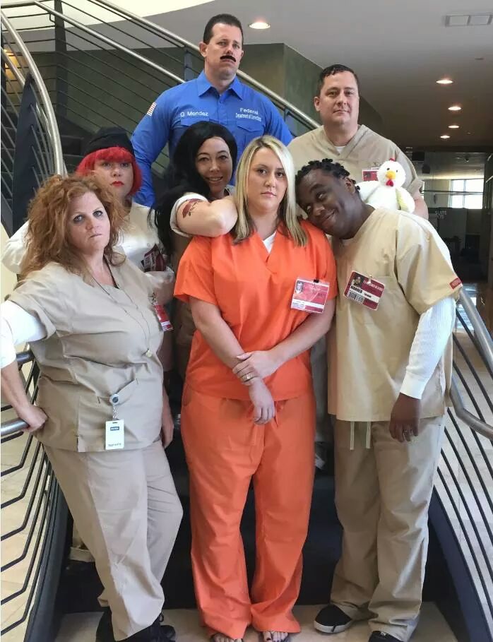 EppersonRebecca's tweet photo. #OITNB #BigBooHalloween http://t.co/5PkQPURn1l