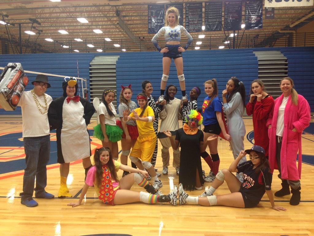 SachseVB's tweet photo. Our first annual Halloween Practice was great!!! #gottabefun http://t.co/exGnSzBJcp