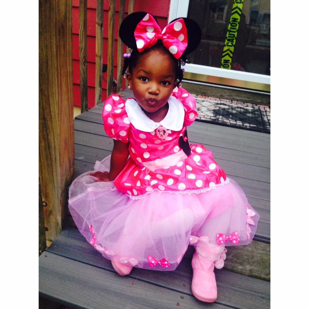 inBRIIality's tweet photo. My nieces look so cute. Who said Halloween had to be scary! #ilovethesegirls💞 http://t.co/87j4jg2Eiq