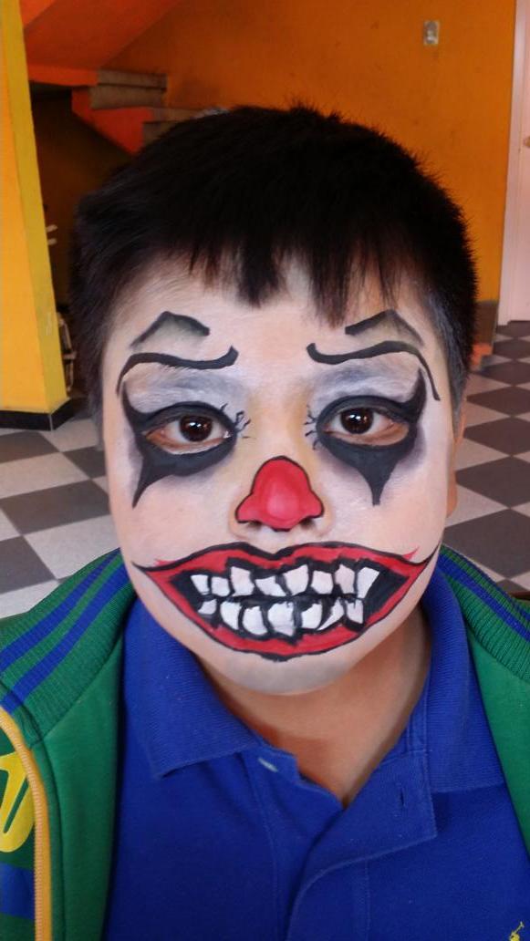 PillincitoTv's tweet photo. Y que tal este otro modelo que hicieron mis papas en este día maquillando a los niños http://t.co/H0D0G11FAD