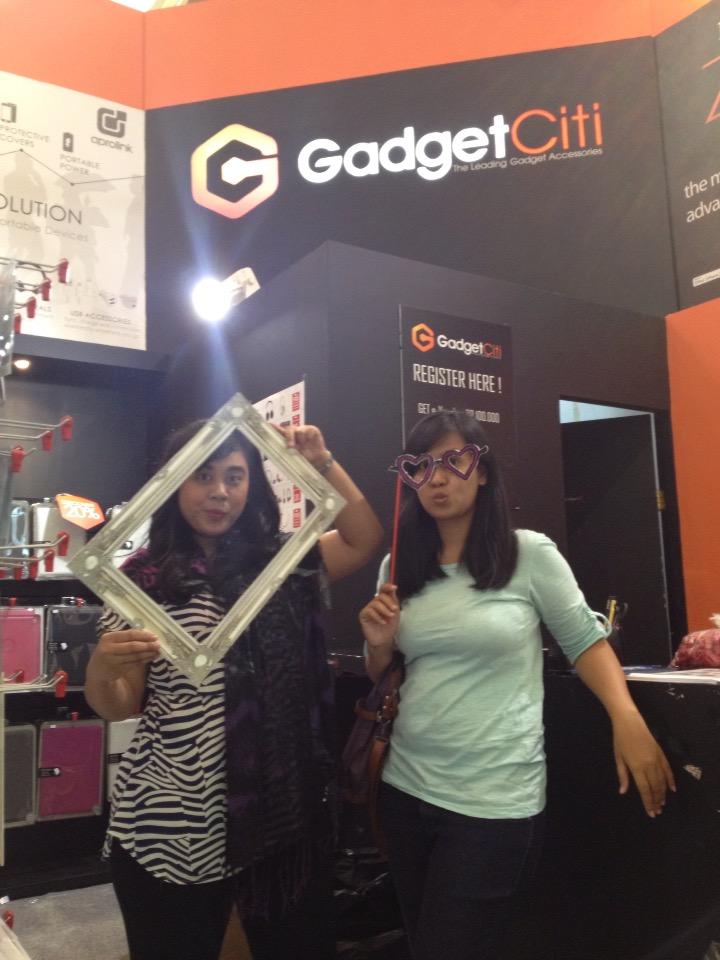 Thankyou <a href="/gadgetciti/">gadgetciti.co.id</a> USB car chargernya!!!💃💃 #gadgetcity_twitpic