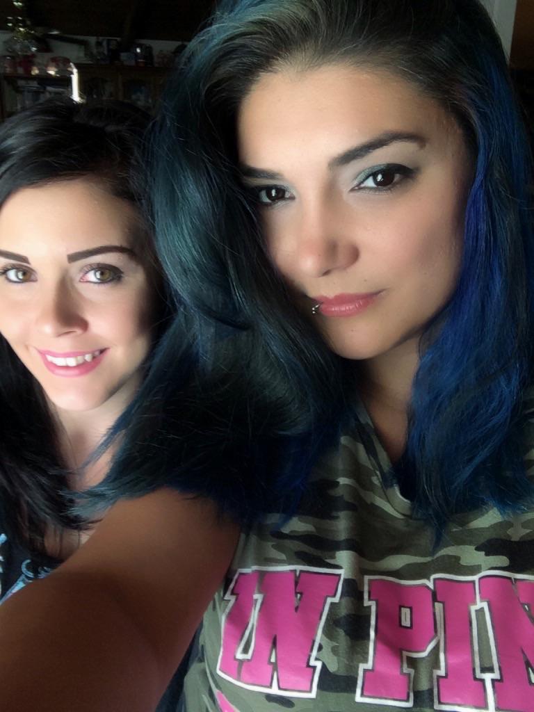 FunsizeJenna's tweet photo. Me and my sister Sonya http://t.co/9wqYANEXGJ