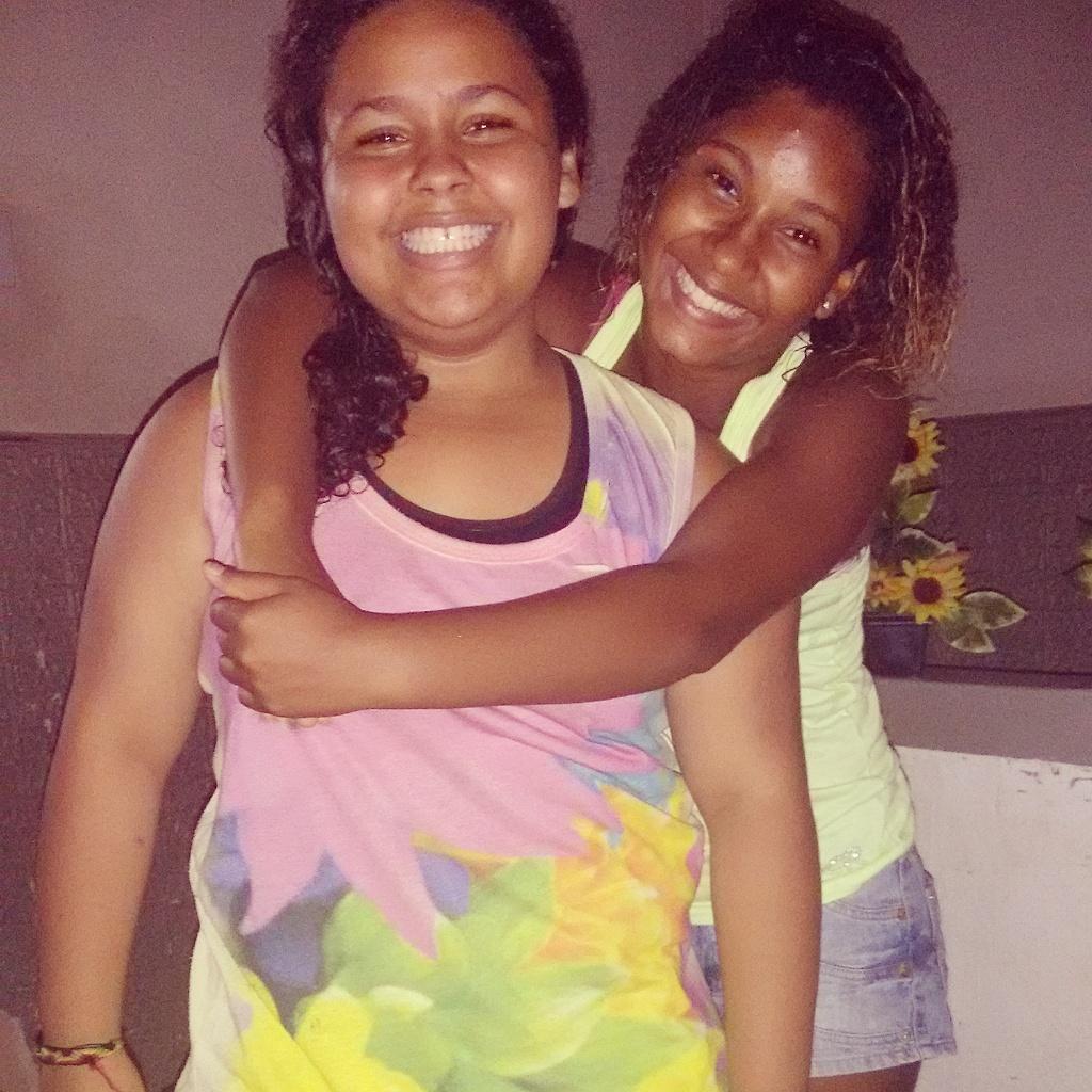 pohha_nic's tweet photo. eu amoo essa gordinha cara 💕 Irma do Pedrinho #DUUDA http://t.co/78zwvxxw0n