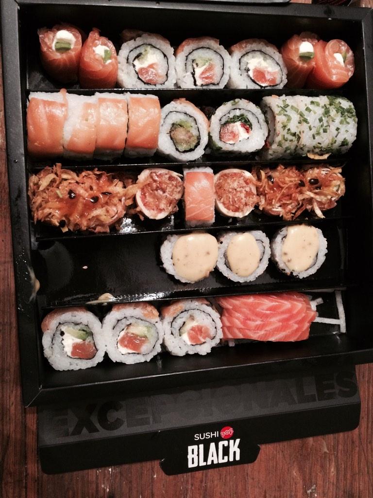 paulitachaves's tweet photo. Gracias @SushiPopARG y @publicopress !!! Hoy esta maa rico que nunca!!!🍣🍱🍣 http://t.co/4Os6Duhxm8