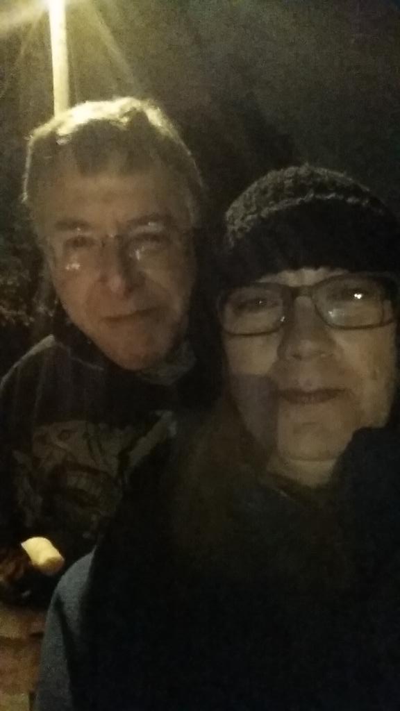 etta64's tweet photo. Freezin' our asses off and having a great time. #appleballs http://t.co/M7YvX34zsd