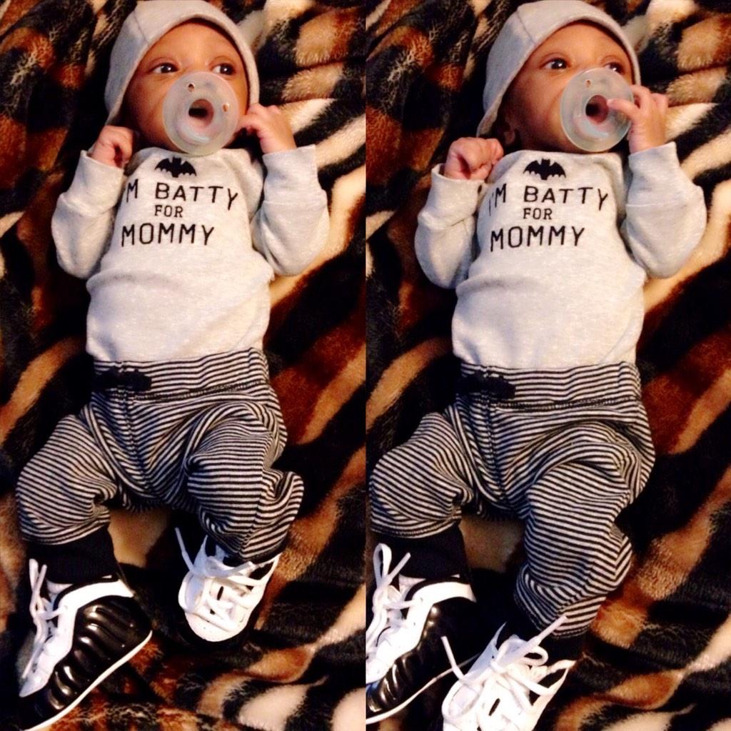 xKhunisia's tweet photo. My King Just So Freaking Handsome YaKnowwwwwww 👑😝😤💢👊 #iMeanWe(me&amp;darius)DidThat 👏💯💁 http://t.co/fkCP4vZWxK