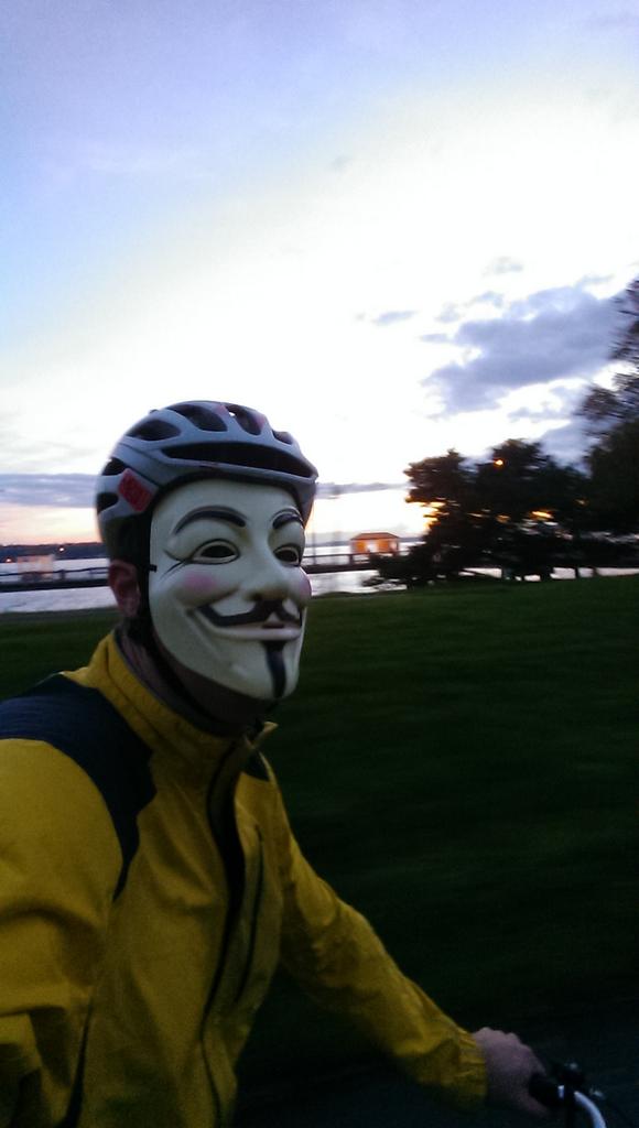 Embedded image permalink