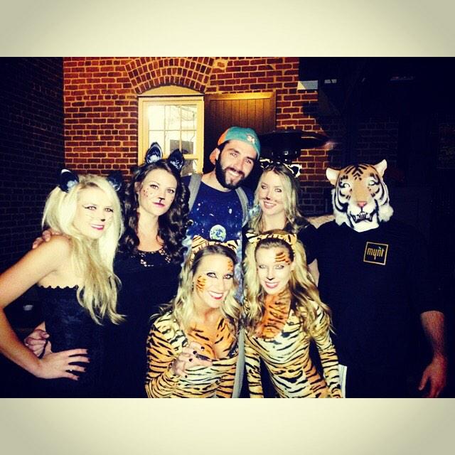 MyntCharleston's tweet photo. Happy Halloweenie @djkevbo http://t.co/CE5iDfwsOo