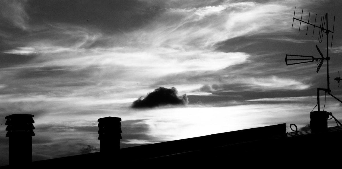 Red_Flake's tweet image. -11 #logicotour2014 #complisis
.. Dentro una nuvola vivrai ..
@monicanaccarato @CremoniniCesare