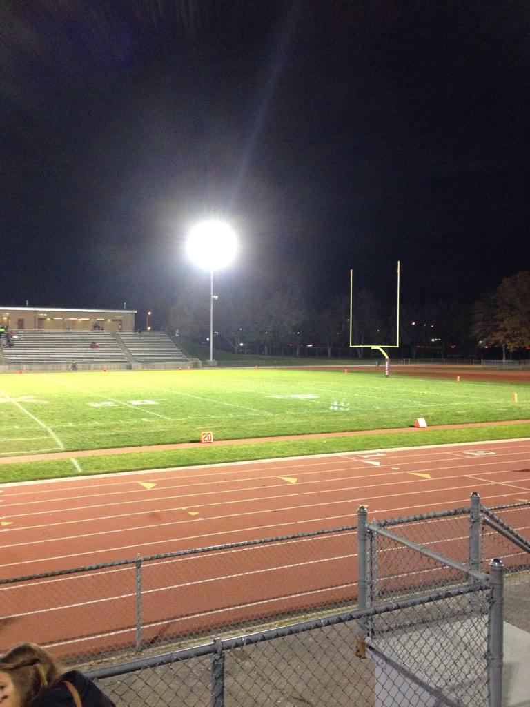 slackboss's tweet image. How Friday nights should be spent #fridaynightlights #itsfootballtime #stateplayoffs #GoRidge
