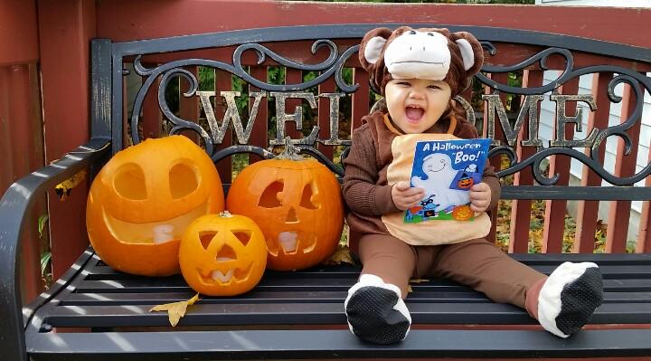 MikeMcKenna56's tweet photo. Holy Handzus what a 3rd period by the fellas tonight! #HappyLockerRoom! And Happy Halloween everyone! http://t.co/H5Cnc8PzZh