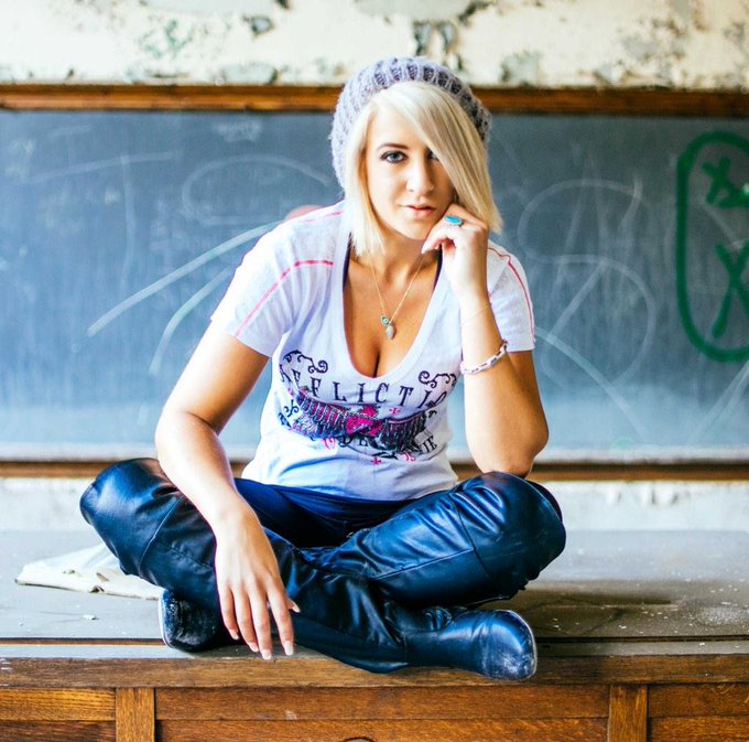 Shot for: @Affliction  Shot by: @PARK3Rphoto http://t.co/yowNgbtmqF<a class="tags" target="_blank" title="On Twitter" href="/?out=eyJ0eXAiOiJKV1QiLCJhbGciOiJIUzUxMiJ9.eyJpYXQiOjE3MjM3NjcwNTEsImlzcyI6InR3cG9ybnN0YXJzLmNvbSIsIm5iZiI6MTcyMzc2NzA1MSwiZXhwIjoxNzU1MzAzMDUxLCJyZWRpcmVjdF91cmwiOiJodHRwczovL3R3aXR0ZXIuY29tL0FmZmxpY3Rpb24ifQ.SrfGJC1pgvIC7JxwiGBEZKvQVfUQaALMqrTzwodBxHAV007TxfzBrxwuy3irC-WzsuftRoQeML1G9thtxXwL7w">@Affliction</a><a class="tags" target="_blank" title="On Twitter" href="/?out=eyJ0eXAiOiJKV1QiLCJhbGciOiJIUzUxMiJ9.eyJpYXQiOjE3MjM3NjcwNTEsImlzcyI6InR3cG9ybnN0YXJzLmNvbSIsIm5iZiI6MTcyMzc2NzA1MSwiZXhwIjoxNzU1MzAzMDUxLCJyZWRpcmVjdF91cmwiOiJodHRwczovL3R3aXR0ZXIuY29tL1BBUkszUnBob3RvIn0.VtyEB4TdIWQL5kK7OFROWtBqCWhy2cesfgjXuVeDYEQQZFyV6gFwNpQecnyUypsMZIMvZj7UY2m_JhMsPaKOWw">@PARK3Rphoto</a><a href="/tag/martesdeespejo"class="tags"><span>#martesdeespejo</span></a>