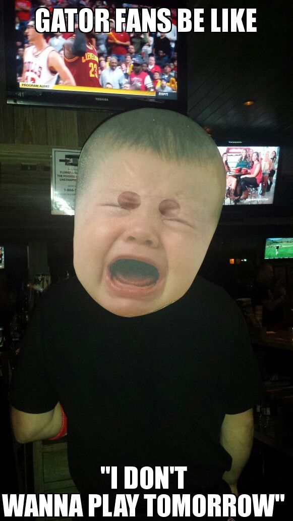 TheReelTuna's tweet photo. @andypalazzolo @1010xlhacker @Frank_Frangie @BrentAS360  #blamejameis for #babytebow short lived # NFL career. http://t.co/uYKQkU5j5c