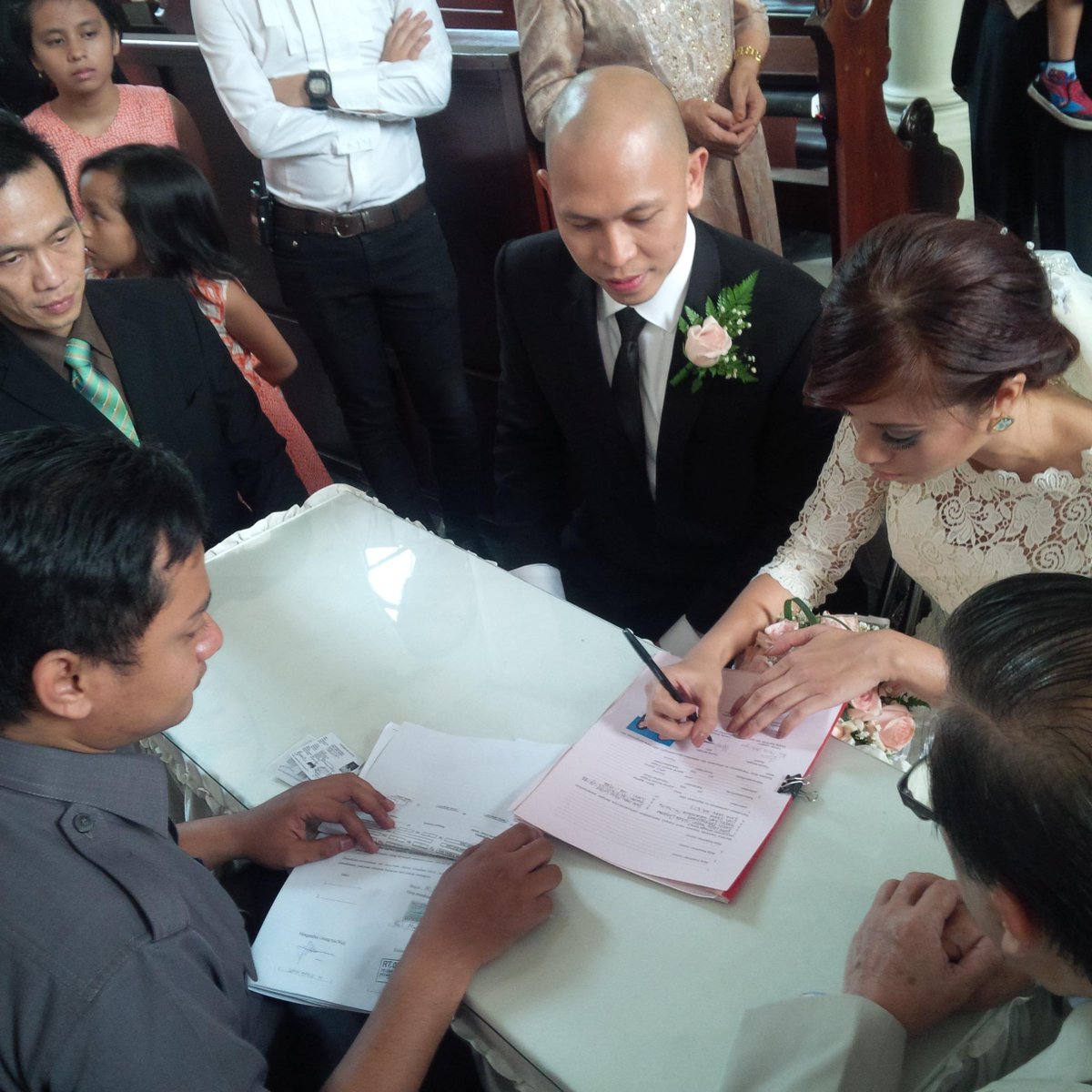 Sah.. <a href="/Marsang11/">Paul Mario W Sanggor</a> <a href="/gadisbatman/">Maria Kristina</a> :)