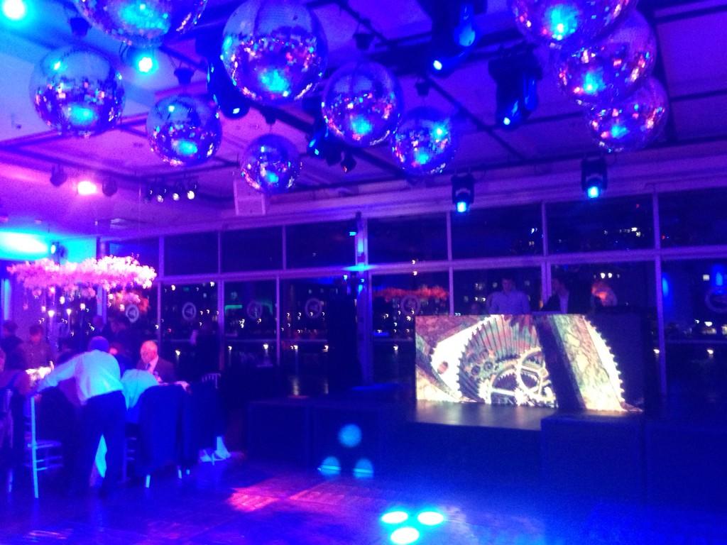 #buenafiesta de #viernes en el <a href="/Yachtptomadero/">YACHT Club Puerto Madero</a> #comoencasa con <a href="/ma_blum/">Martin Blum</a> <a href="/murogiribone/">Gonzalo Muro</a> para <a href="/SarapuraDJS/">@sarapura</a>