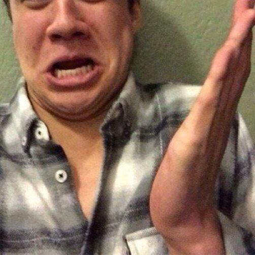 Hi I'm CALUM and I'm new. Retweet maybe ? 😏😘