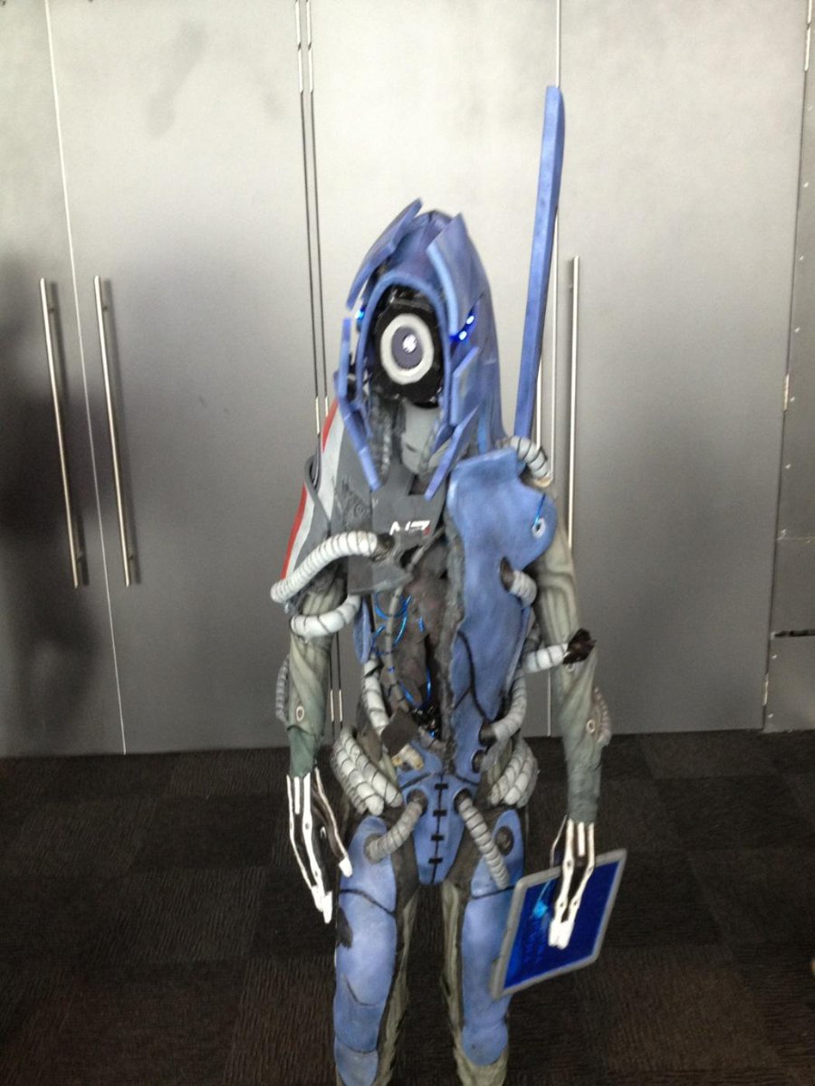 IRLShooter's tweet photo. Epic Geth #cosplay #PAXAus http://t.co/Xy4aVeKem1