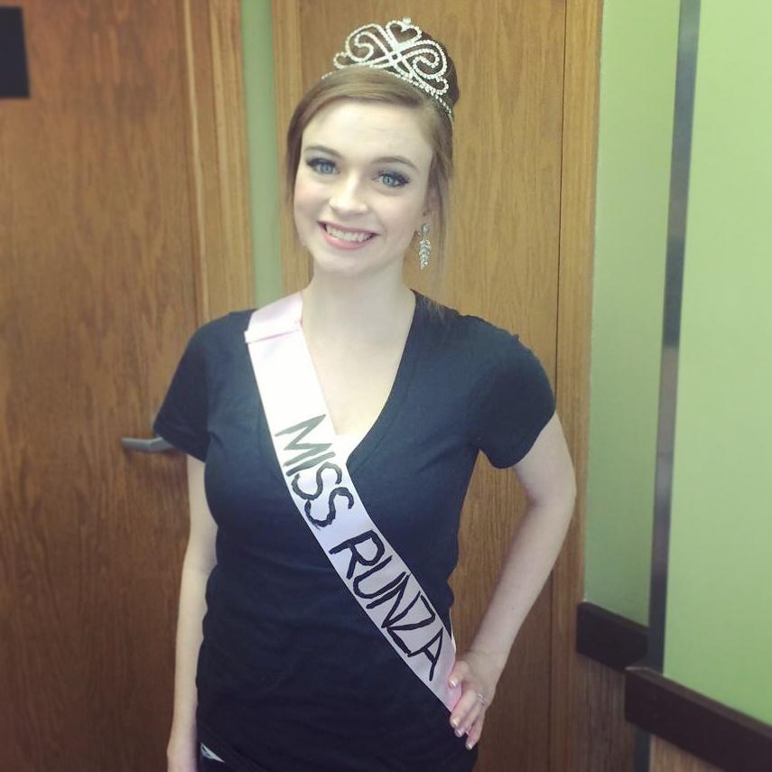 MeggieDThatsMe's tweet photo. @Runza I work at a restaurant in East Hastings, Nebraska, and I thought you guys might like to see my costume I wore! http://t.co/dO42Y1syDD
